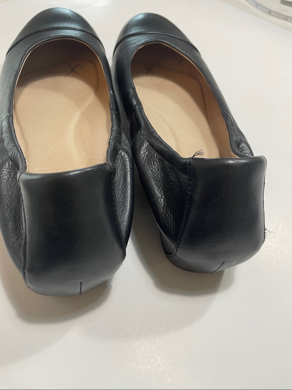 Dansko Lisanne Milled Nappa Leather Cap Toe Ballet Flats in size 40 (9) - Picture 5 of 6